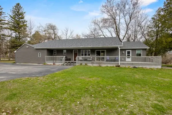 616 S Neenah Ave, Sturgeon Bay, WI 54235 - #3
