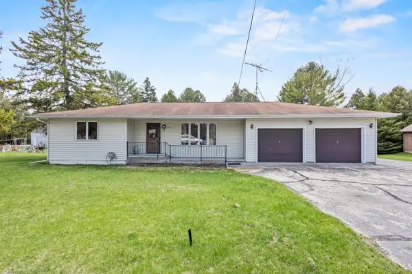 3801 E Whitefish Bay Rd, Sturgeon Bay, WI 54235 - #3