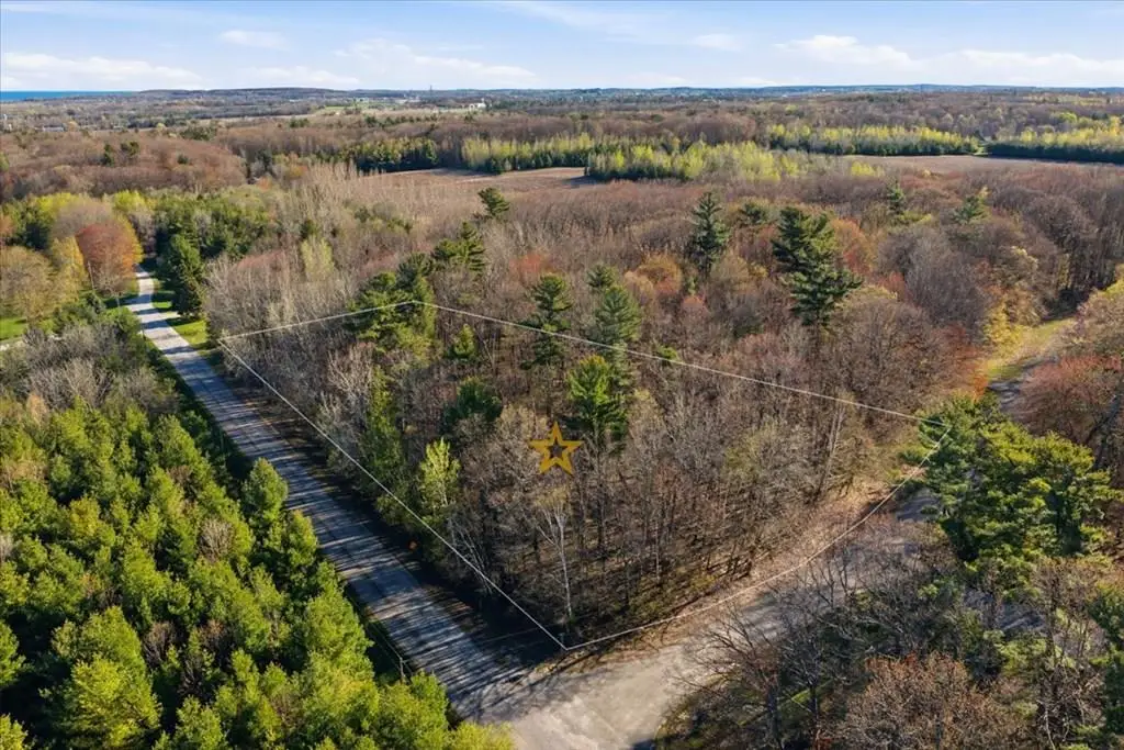 Circle Rd, Luxemburg, WI 54217 - #1