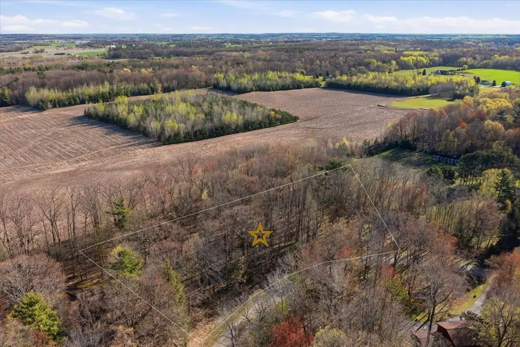 Circle Rd, Luxemburg, WI 54217 - #1