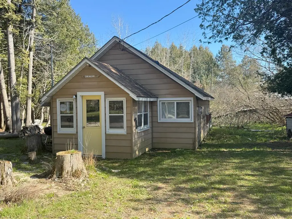1595 Homestead Ln, Washington Island, WI 54246 - #1