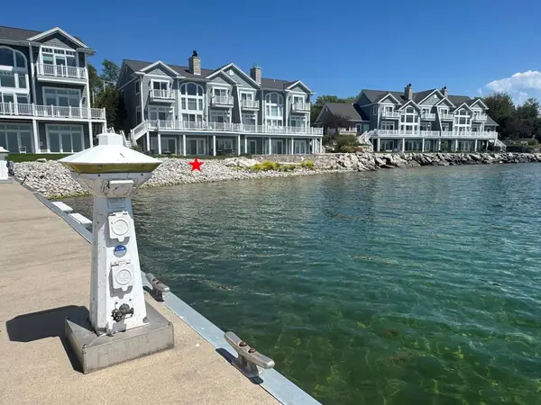 11023 Liberty Park Ln #4, Sister Bay, WI 54234