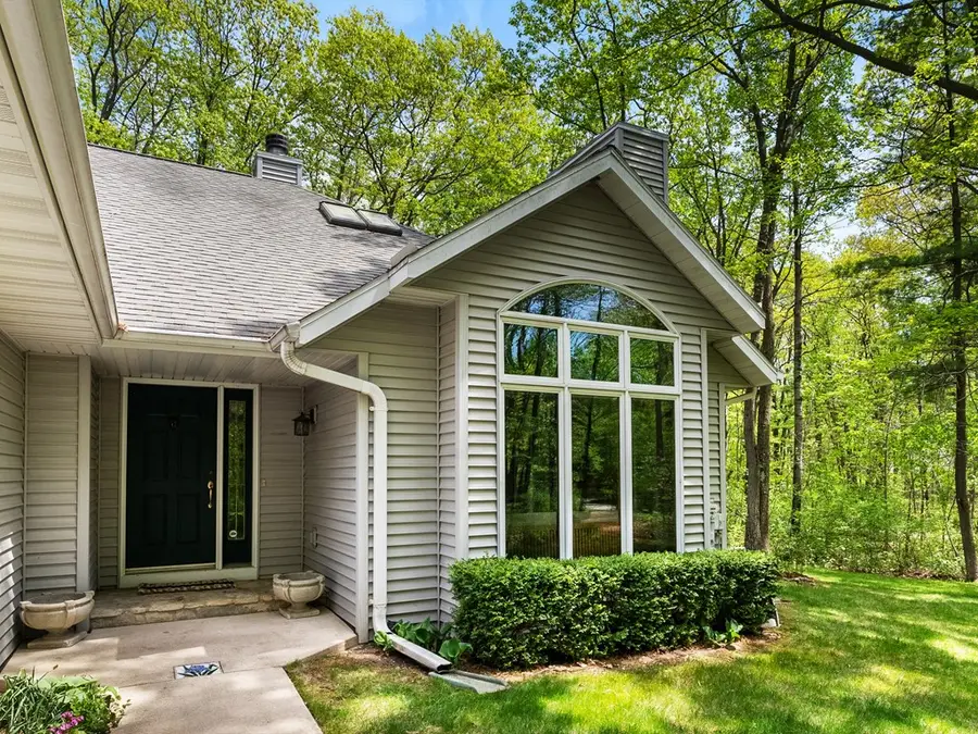 5361 E Pine Tree Rd, Sturgeon Bay, WI 54235 - #2