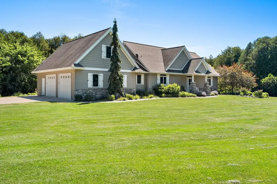 618 Forest Dr, Forestville, WI 54213 - #2