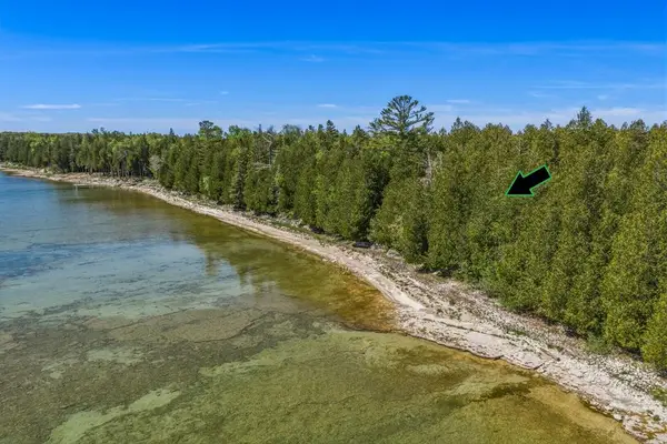 S Appleport Ln, Sister Bay, WI 54234