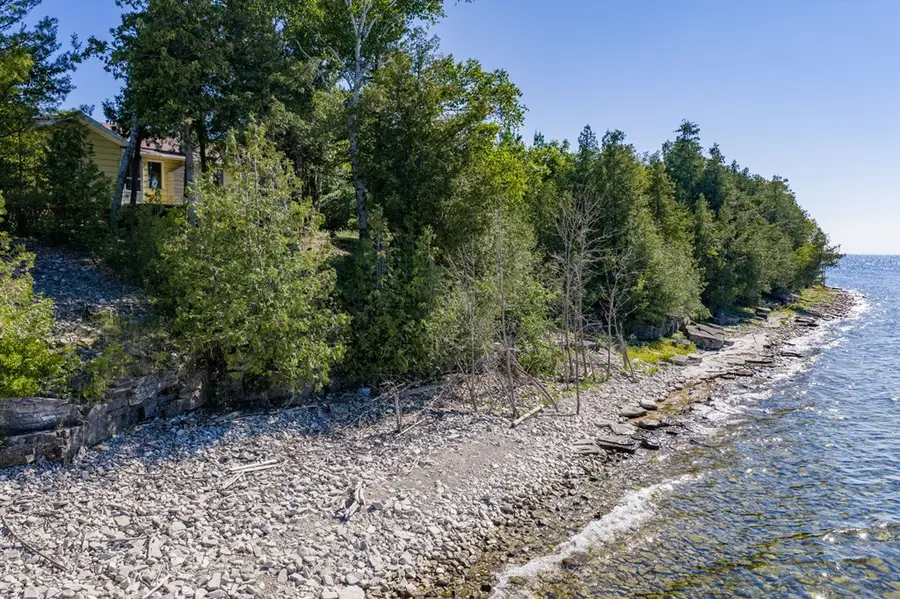 7055 Bay Shore Dr, Egg Harbor, WI 54209 - #2
