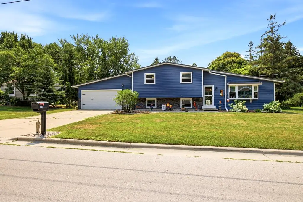 1623 Utah St, Sturgeon Bay, WI 54235 - #1