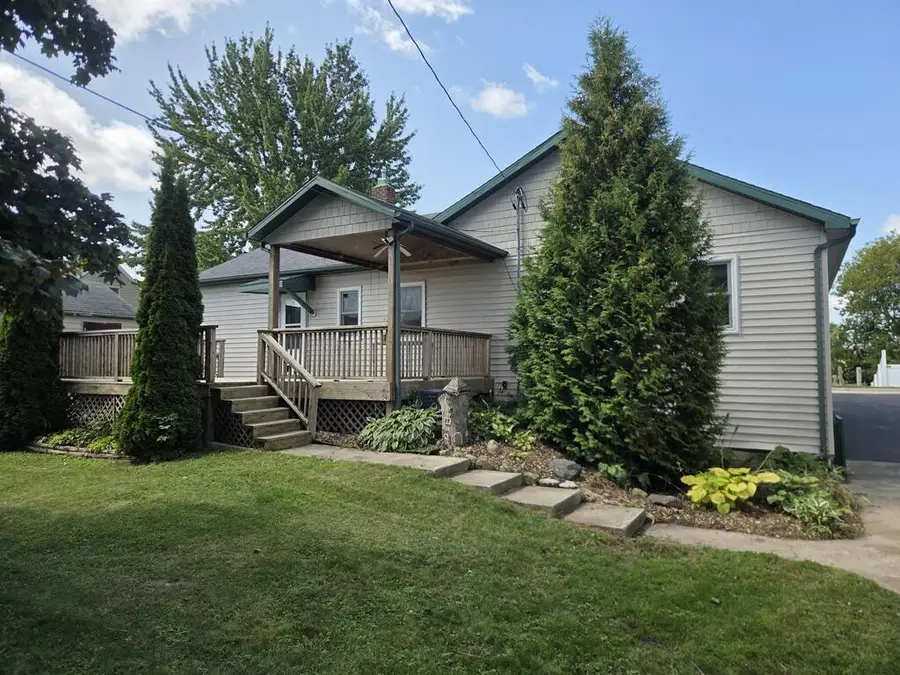 260 Buchanan St, Algoma, WI 54201 - #3