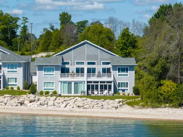 2606 Lake St #2606, Algoma, WI 54201