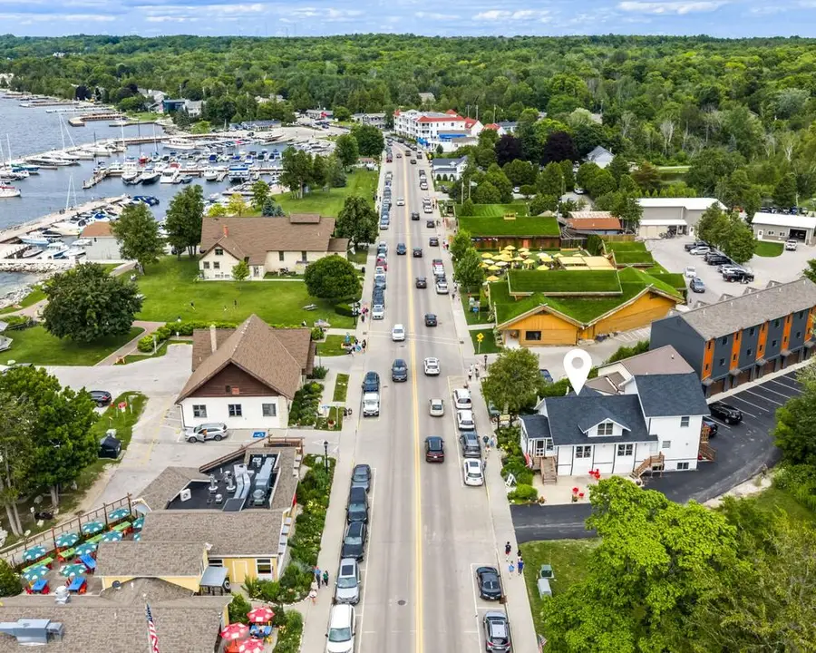 10678 N Bay Shore Dr #1, Sister Bay, WI 54234 - #2