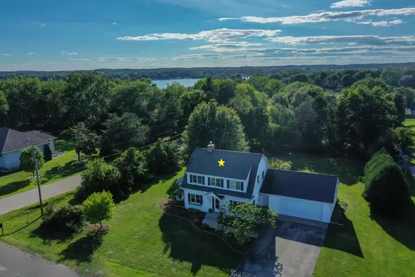 941 Cove Rd, Sturgeon Bay, WI 54235