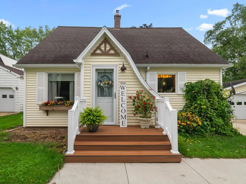 302 Gaede Ave, Forestville, WI 54213 - #1