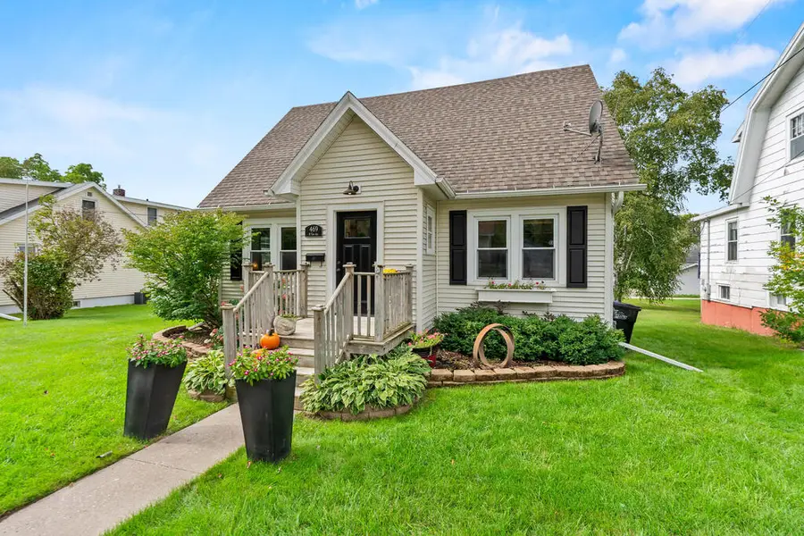 469 N 5th Ave, Sturgeon Bay, WI 54235 - #2