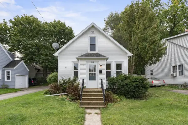 519 Maple St, Sturgeon Bay, WI 54235