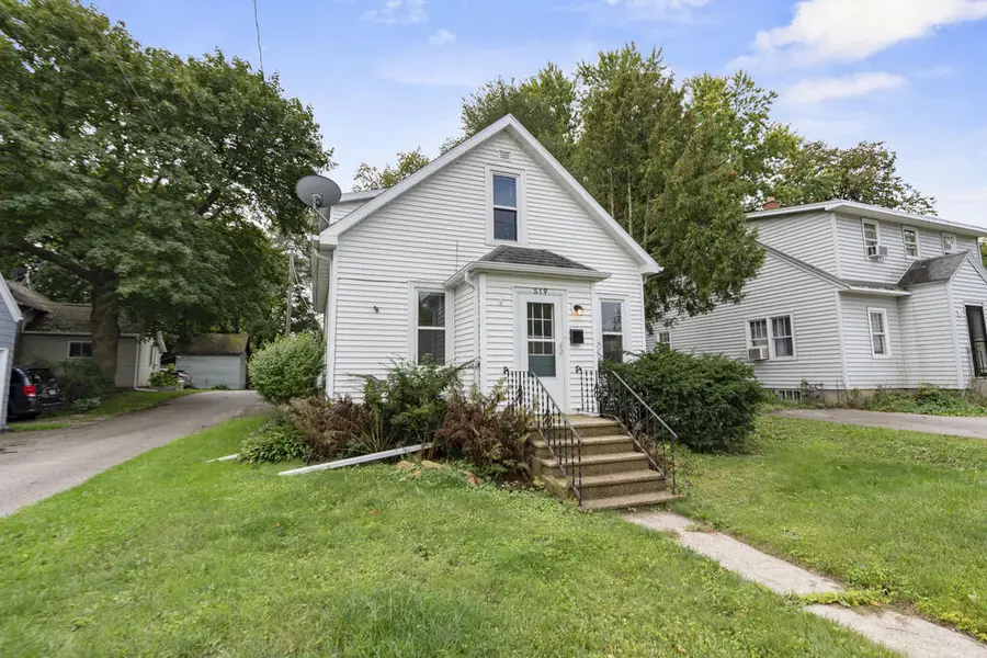 519 Maple St, Sturgeon Bay, WI 54235 - #3