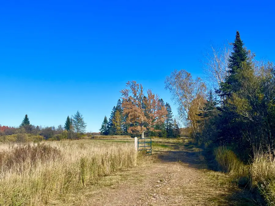 N5104 Pass Rd, Catawba, WI 54515 - Image #2