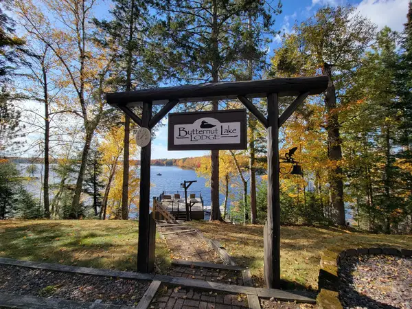 N16517 Lakeshore Dr, Butternut, WI 54514