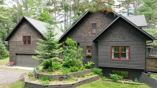 2962 Pine Crest Ln, Sayner, WI 54560