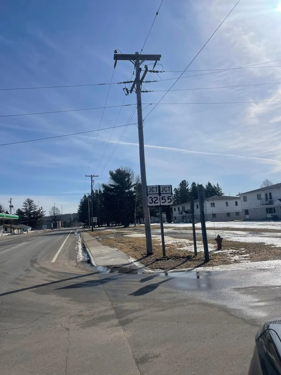 100 Glen St W, Crandon, WI 54520 - Image #2