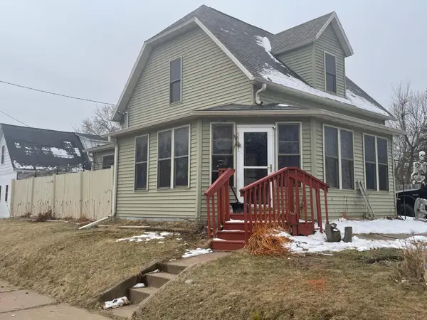 600 E 3rd St S, Ladysmith, WI 54828