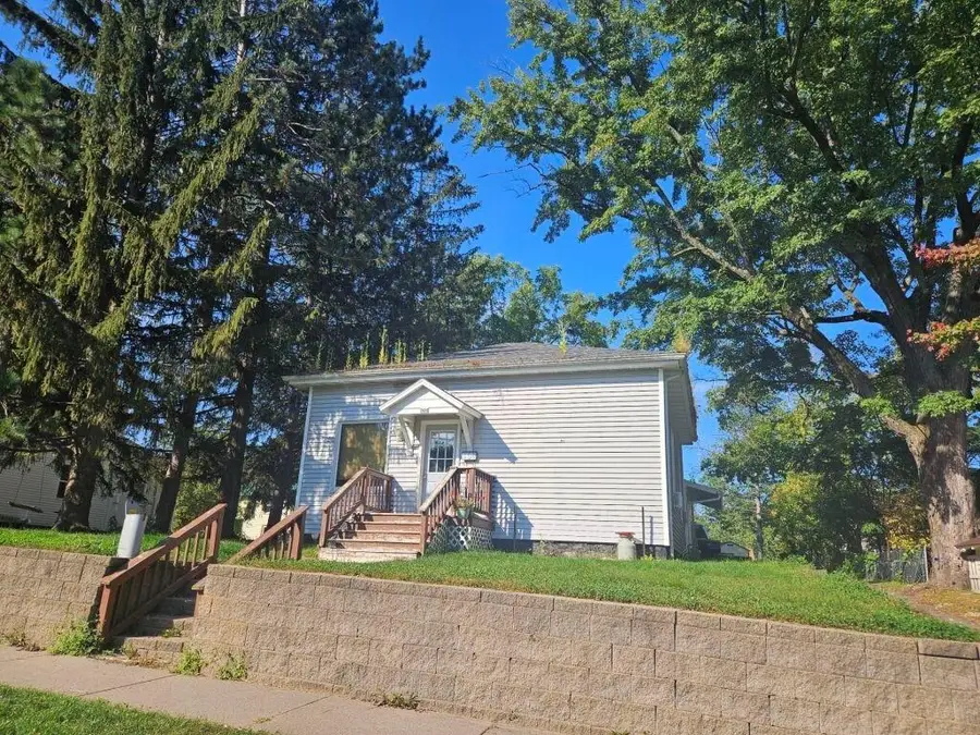 504 Cleveland St, Merrill, WI 54452 - Image #2