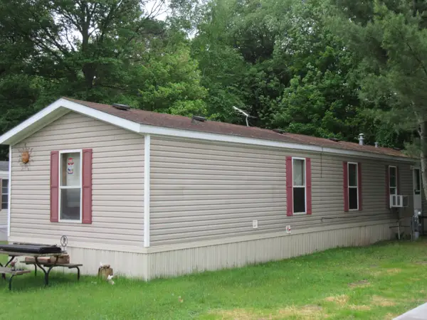 1393 Arbor Vitae Ln, Woodruff, WI 54568