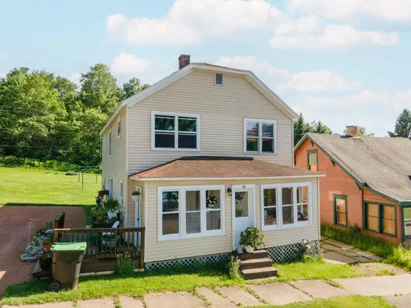 60 Allen St, Iron River, MI 49935