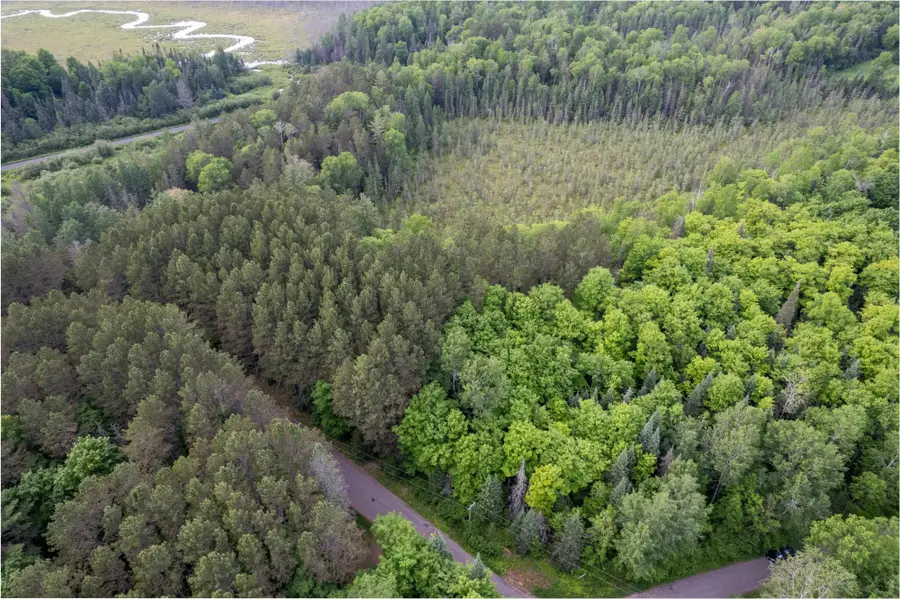 9552 Snowshoe Rd, Presque Isle, WI 54557 - Image #3