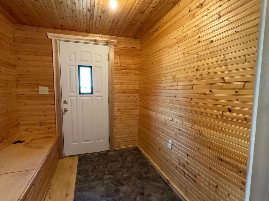 1006 Harrison St, Wakefield, MI 49968 - Image #3