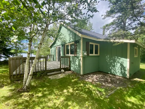 8195 Bay Rd E, Presque Isle, WI 54557
