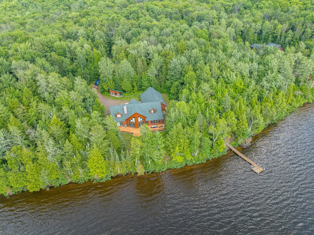 6448 Lakeshore Dr, Wakefield, MI 49968 - Image #1