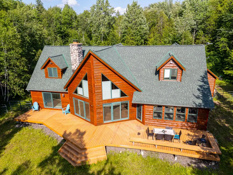 6448 Lakeshore Dr, Wakefield, MI 49968 - Image #3