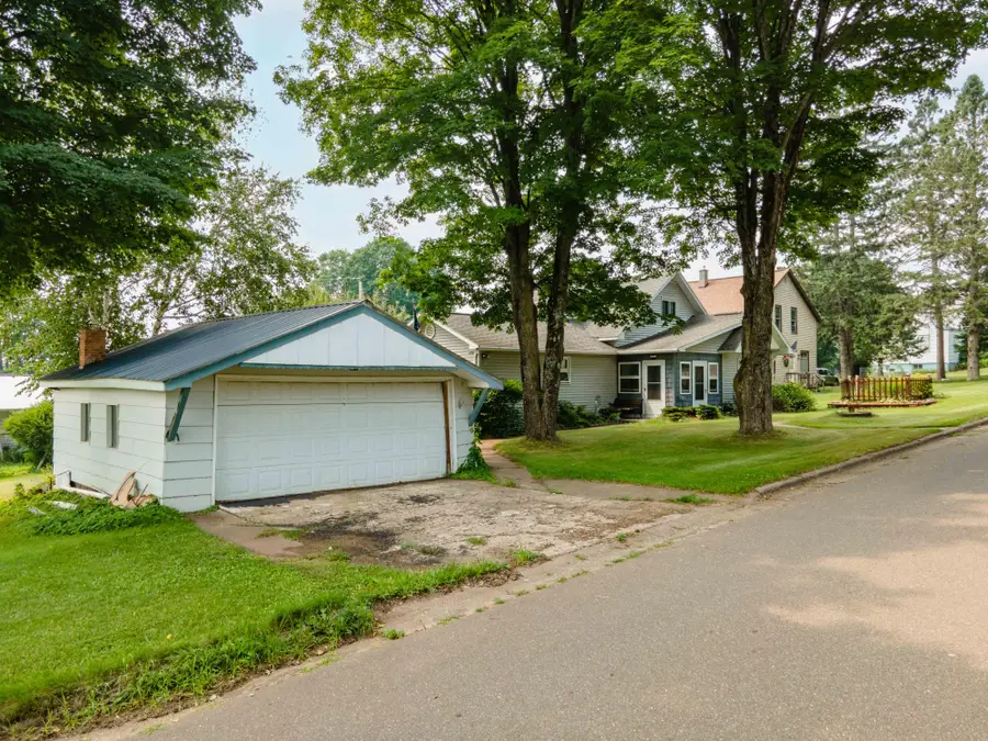 205 4th St, Alpha, MI 49902 - Image #2
