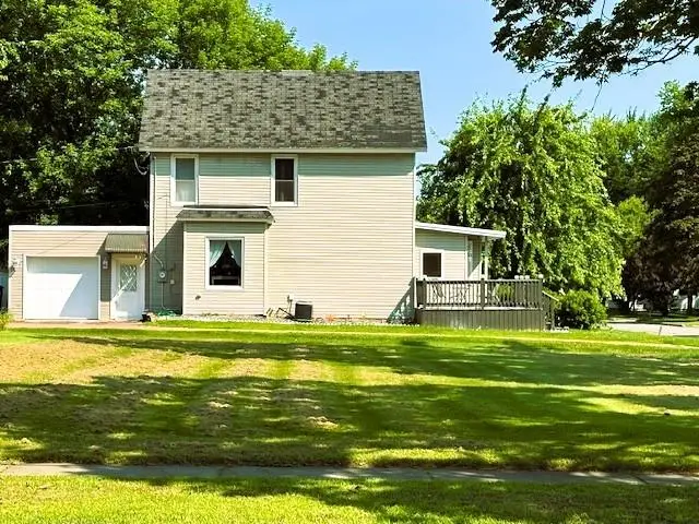 405 3rd St N, Abbotsford, WI 54405 - Image #2