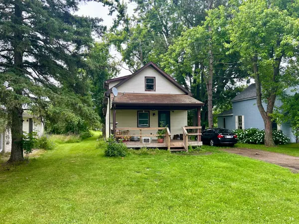 7916 Maple St, Argonne, WI 54511