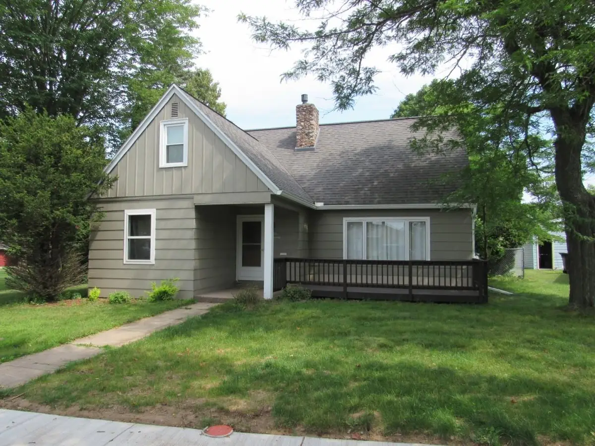 670 2nd Ave N, Park Falls, WI 54552 - Image #1