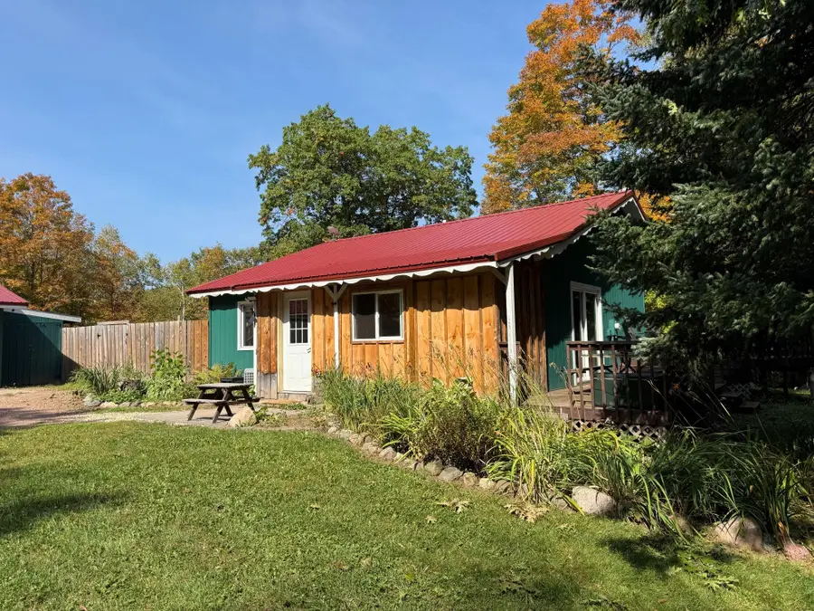 W9196 Birchwood Ln, Deerbrook, WI 54424 - Image #2