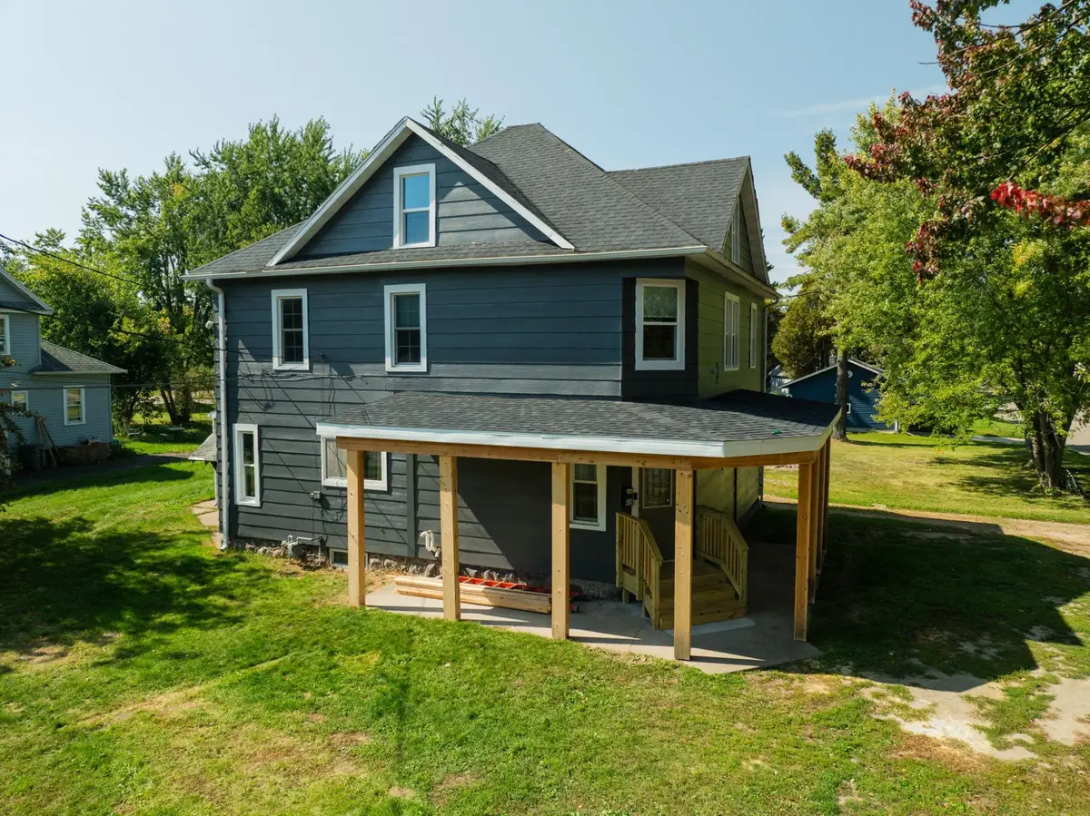 134 Virginia St, Antigo, WI 54409 - #1