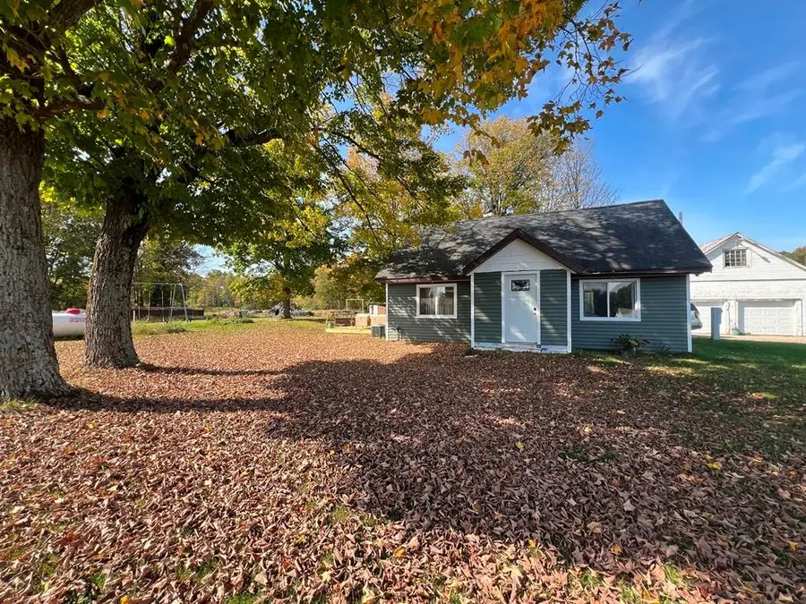 N7961 Moh Hecon Nuck Rd, Bowler, WI 54416 - Image #2