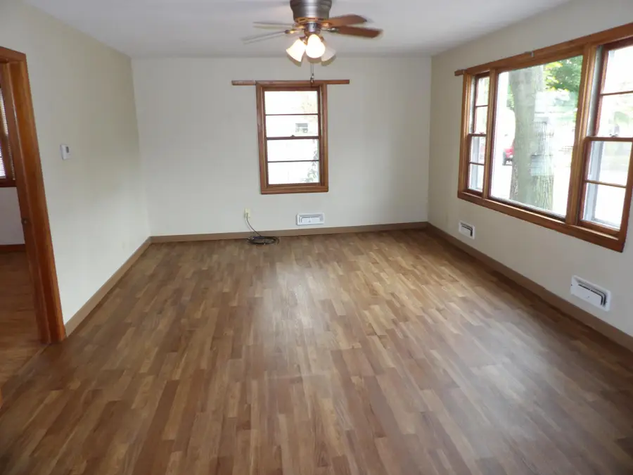 17 Harvey St E, Rhinelander, WI 54501 - Image #2