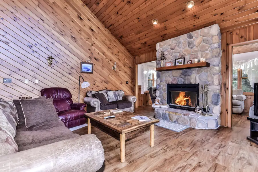 3685 Center Sugarbush Ln, Lac Du Flambeau, WI 54538 - Image #3