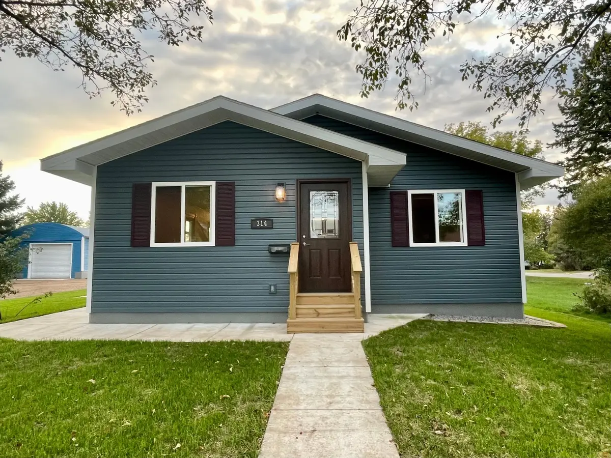 314 Avon Ave S, Phillips, WI 54555 - Image #1