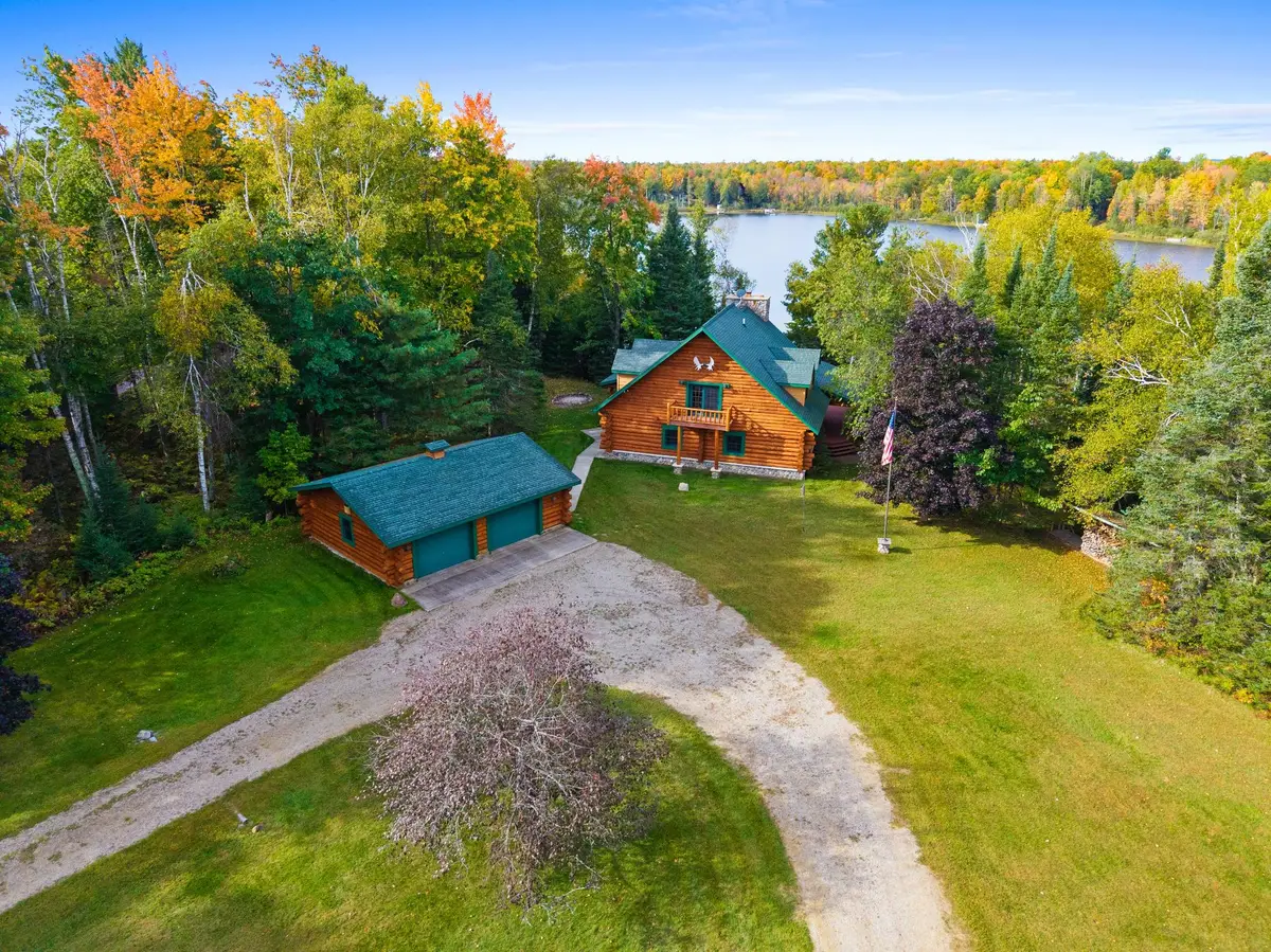 15811 Cedar Ridge Ln, Mountain, WI 54149 - Image #1