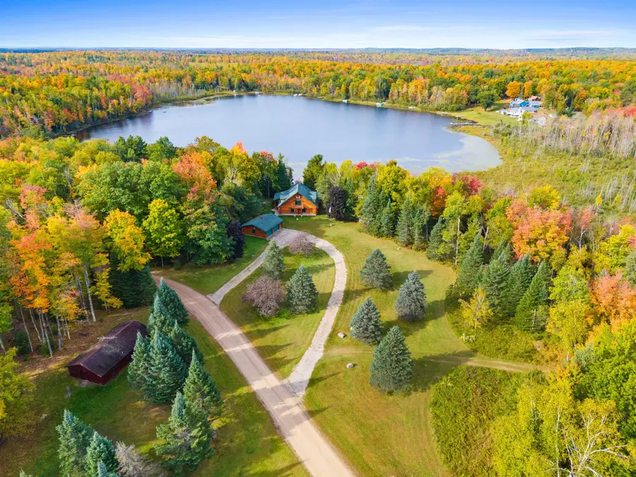 15811 Cedar Ridge Ln, Mountain, WI 54149 - Image #3