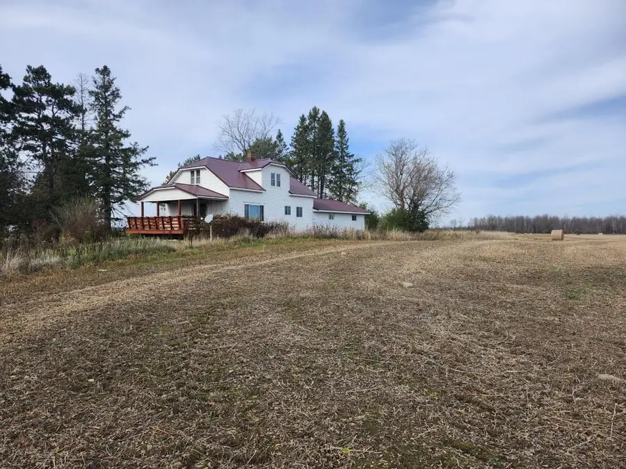W1042 Cranberry Rd, Hawkins, WI 54530 - Image #2