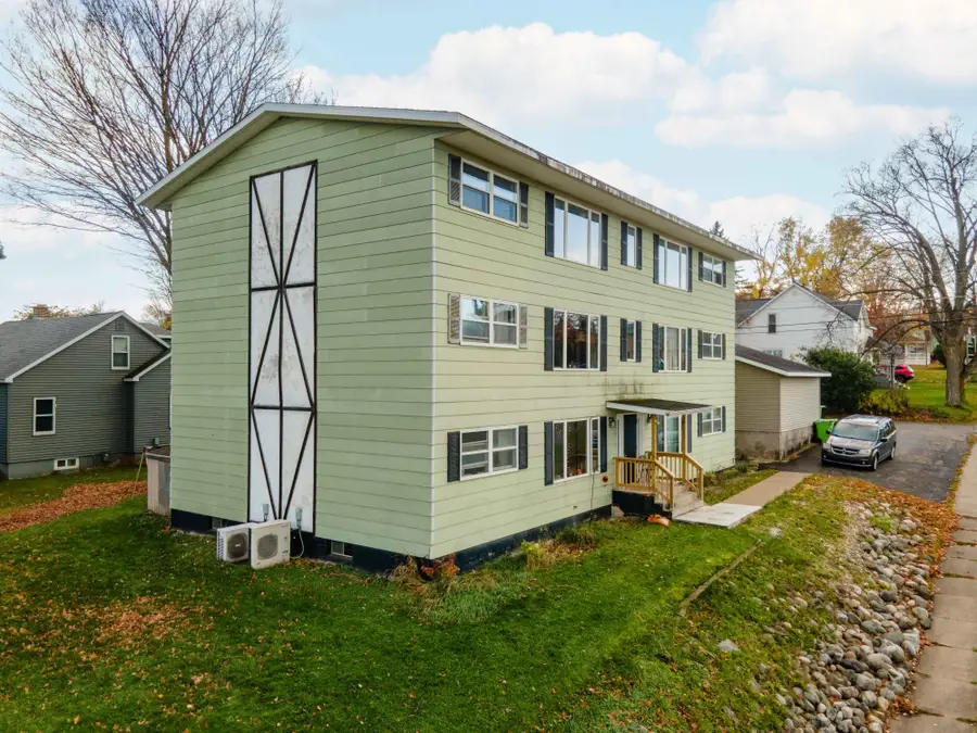 401 Marquette Ave, Crystal Falls, MI 49920 - Image #3