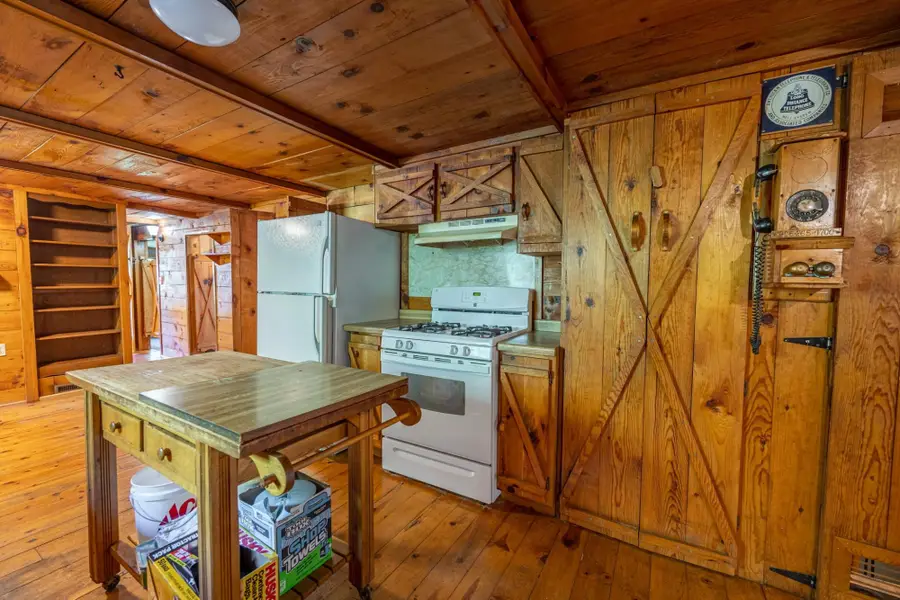 1479 Hwy 424, Crystal Falls, MI 49920 - Image #2