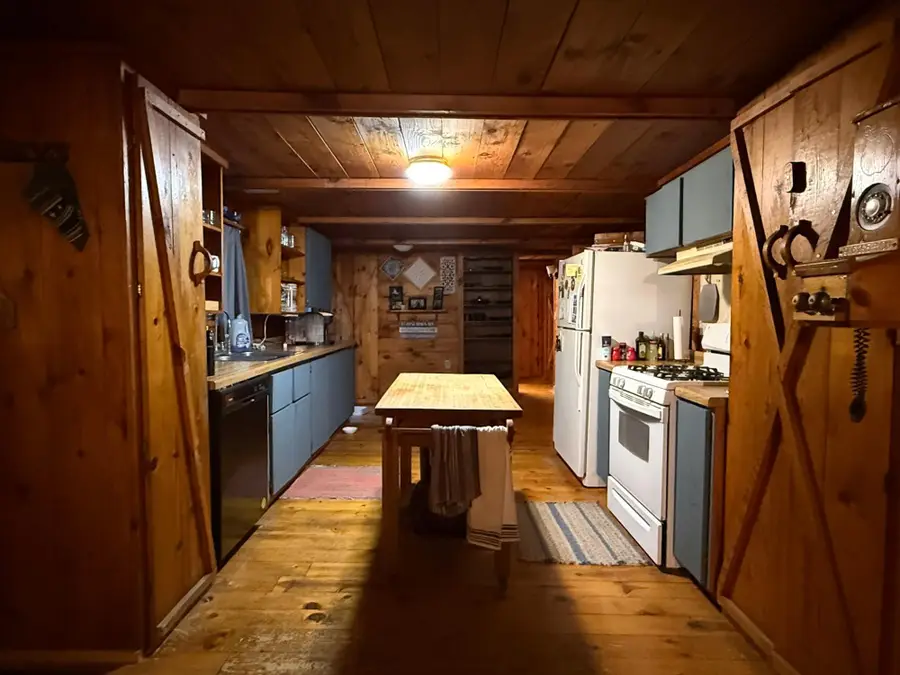 1479 Hwy 424, Crystal Falls, MI 49920 - Image #3