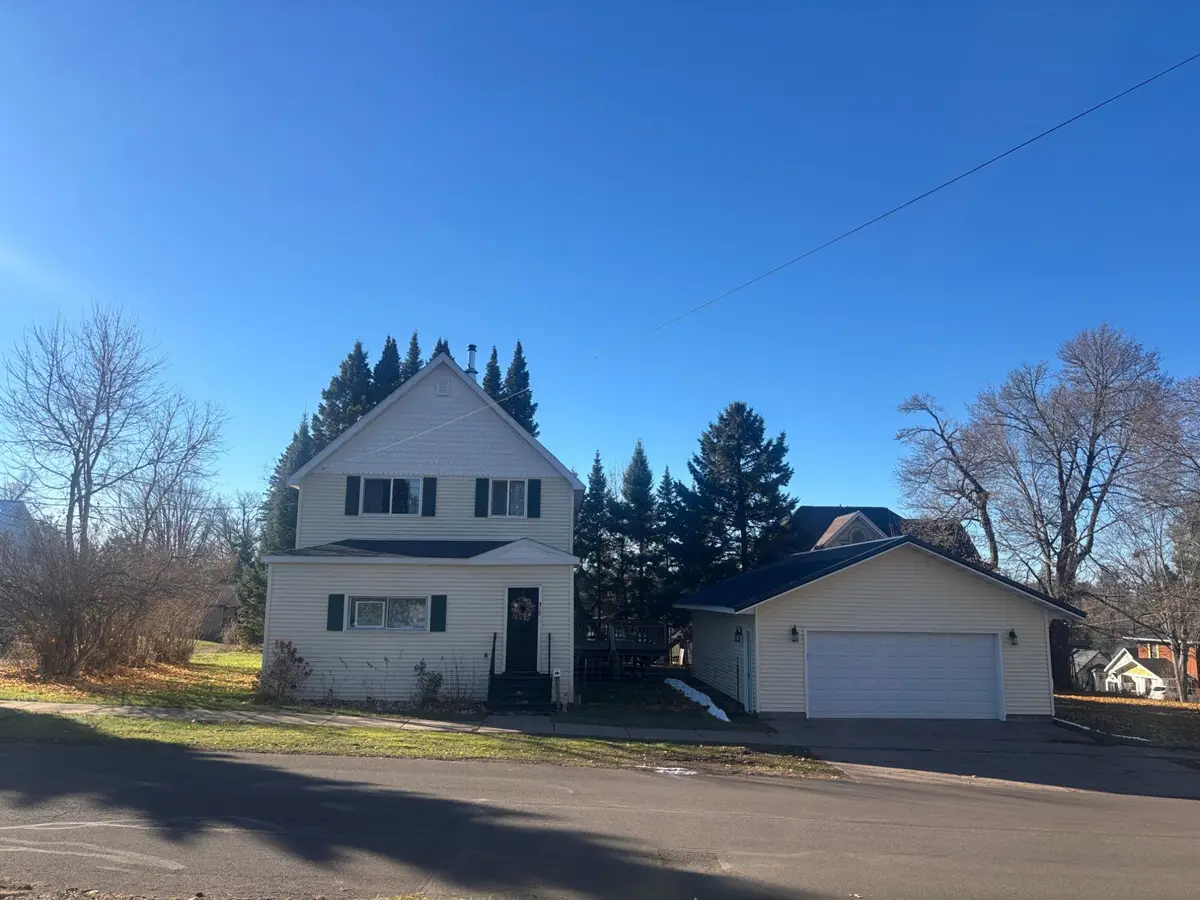 317 Lawrence St N, Ironwood, MI 49938 - Image #1