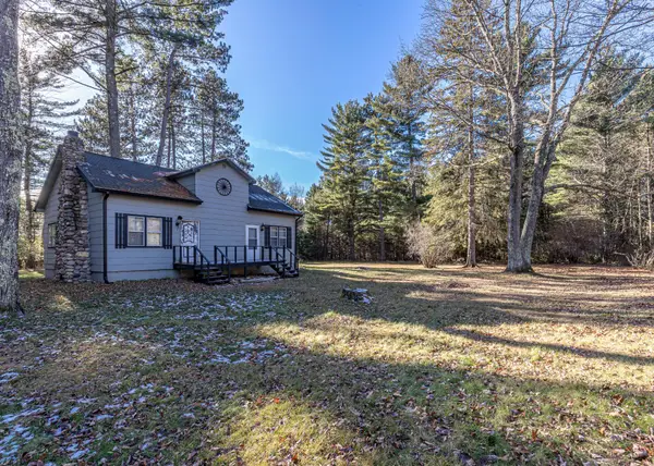 10009 Blue Lake Rd, Minocqua, WI 54548